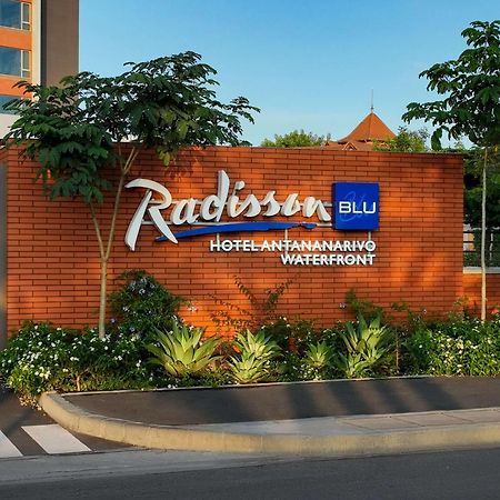 Radisson Blu Hotel Antananarivo Waterfront ภายนอก รูปภาพ