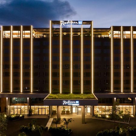 Radisson Blu Hotel Antananarivo Waterfront ภายนอก รูปภาพ