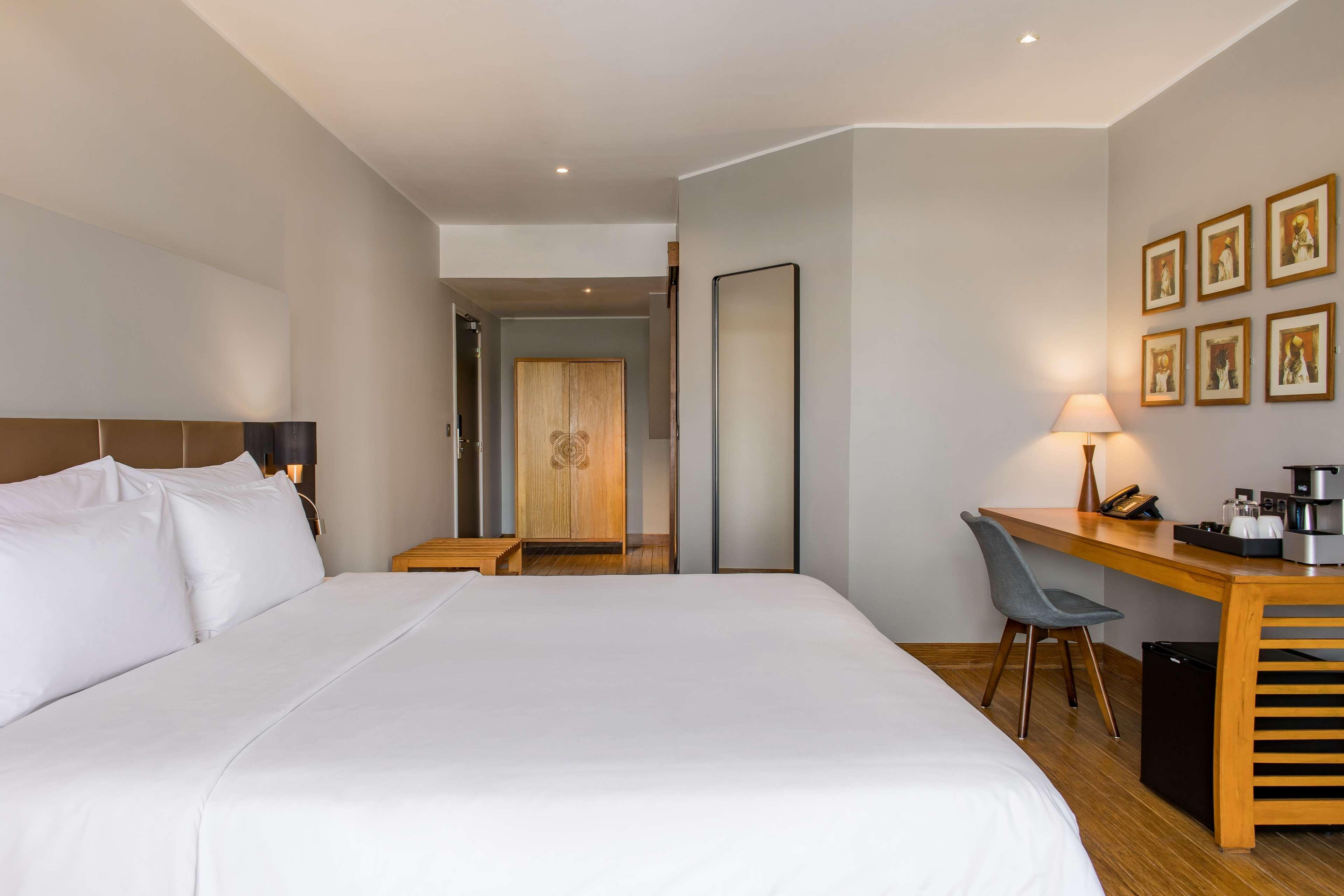 Radisson Blu Hotel Antananarivo Waterfront ภายนอก รูปภาพ