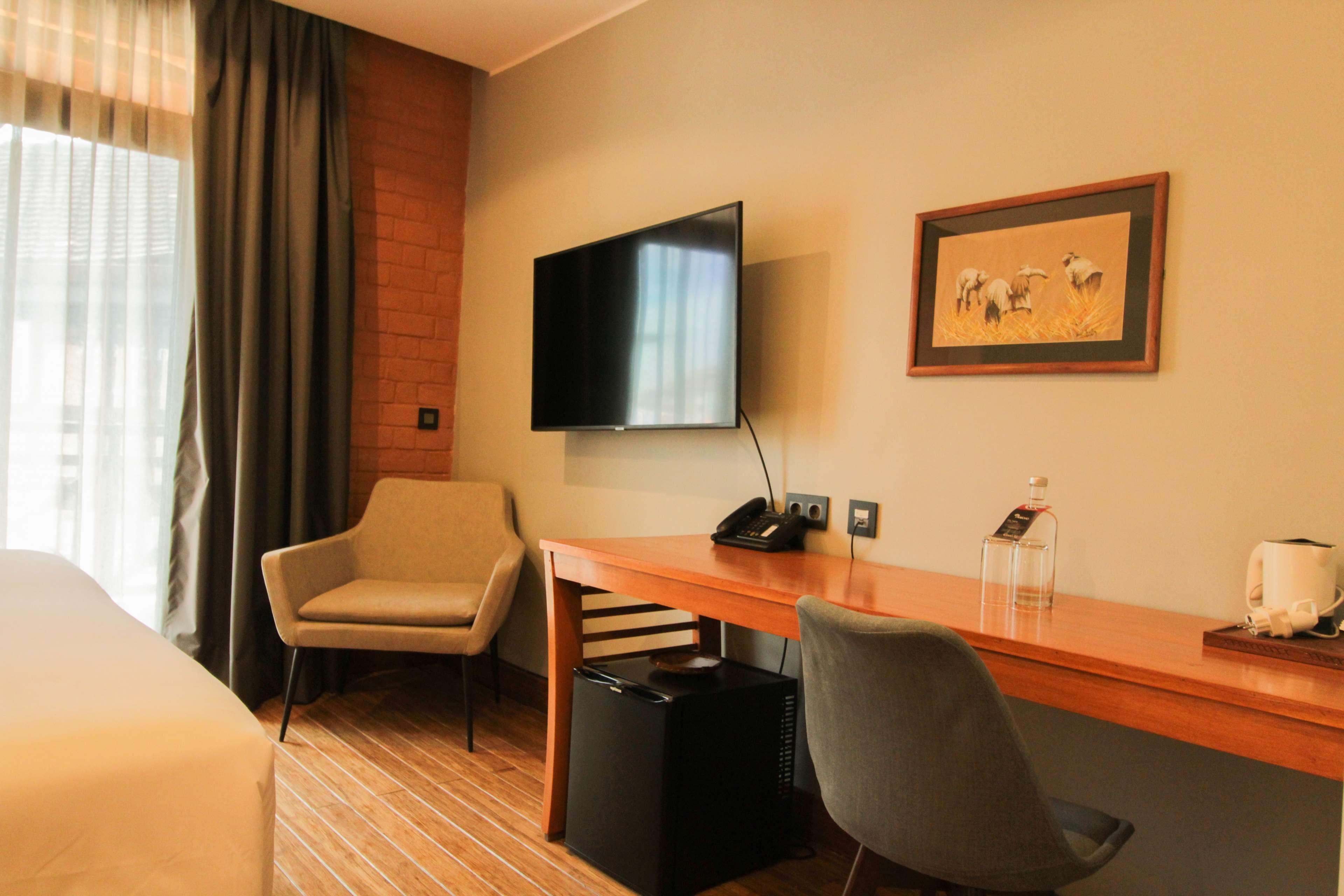 Radisson Blu Hotel Antananarivo Waterfront ภายนอก รูปภาพ