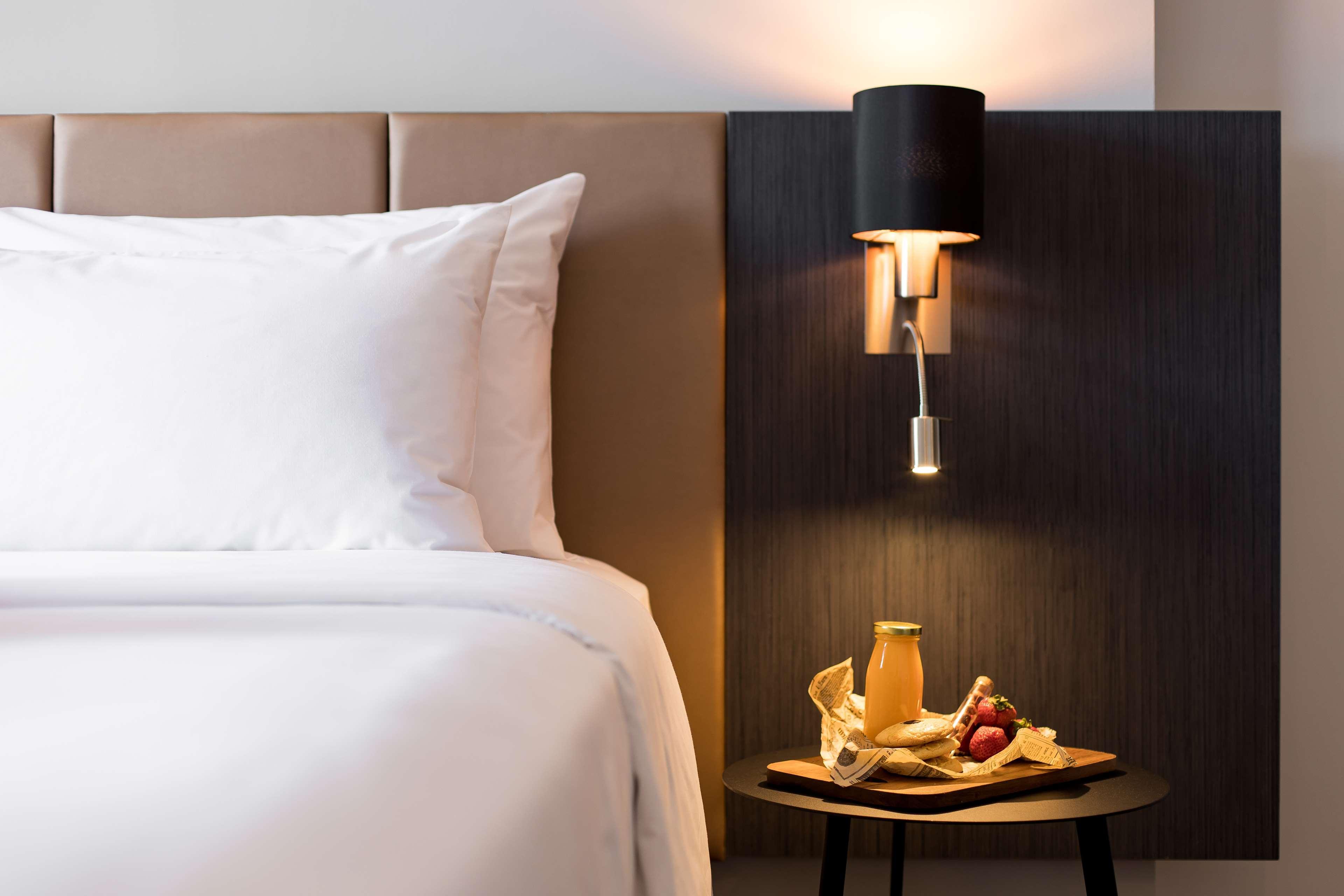 Radisson Blu Hotel Antananarivo Waterfront ภายนอก รูปภาพ