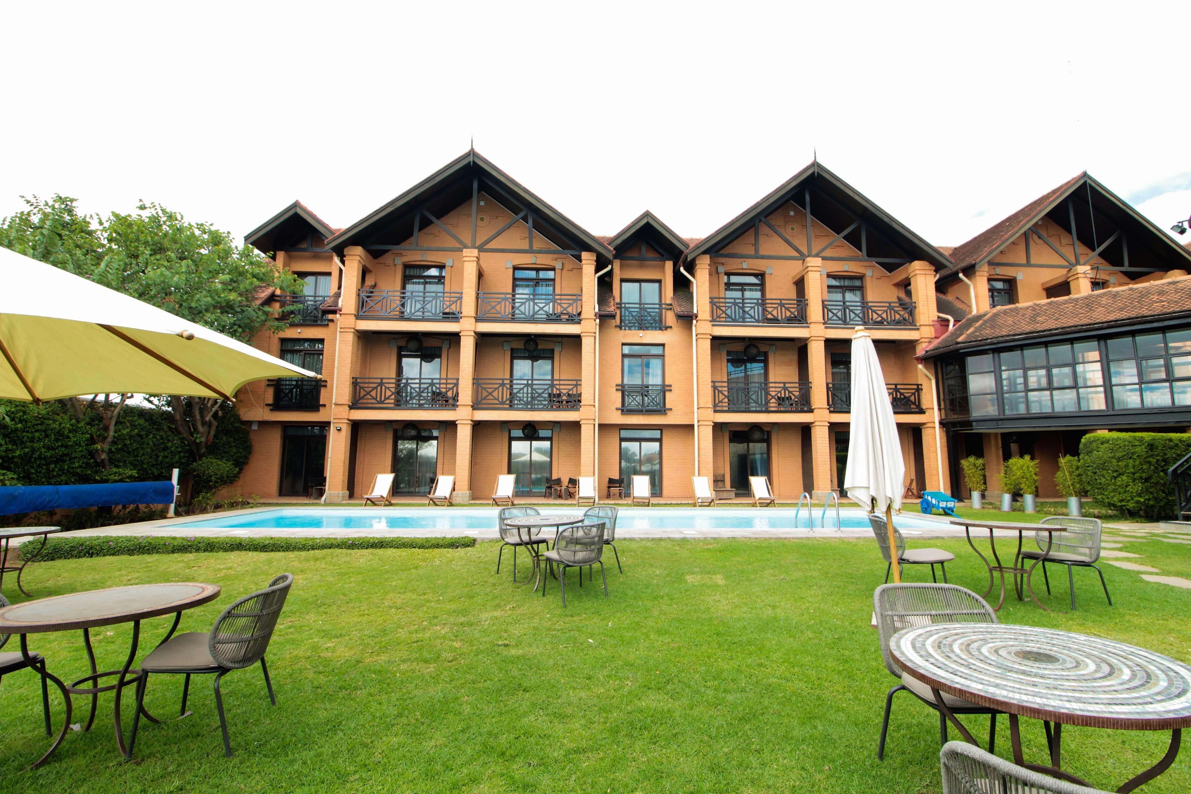 Radisson Blu Hotel Antananarivo Waterfront ภายนอก รูปภาพ