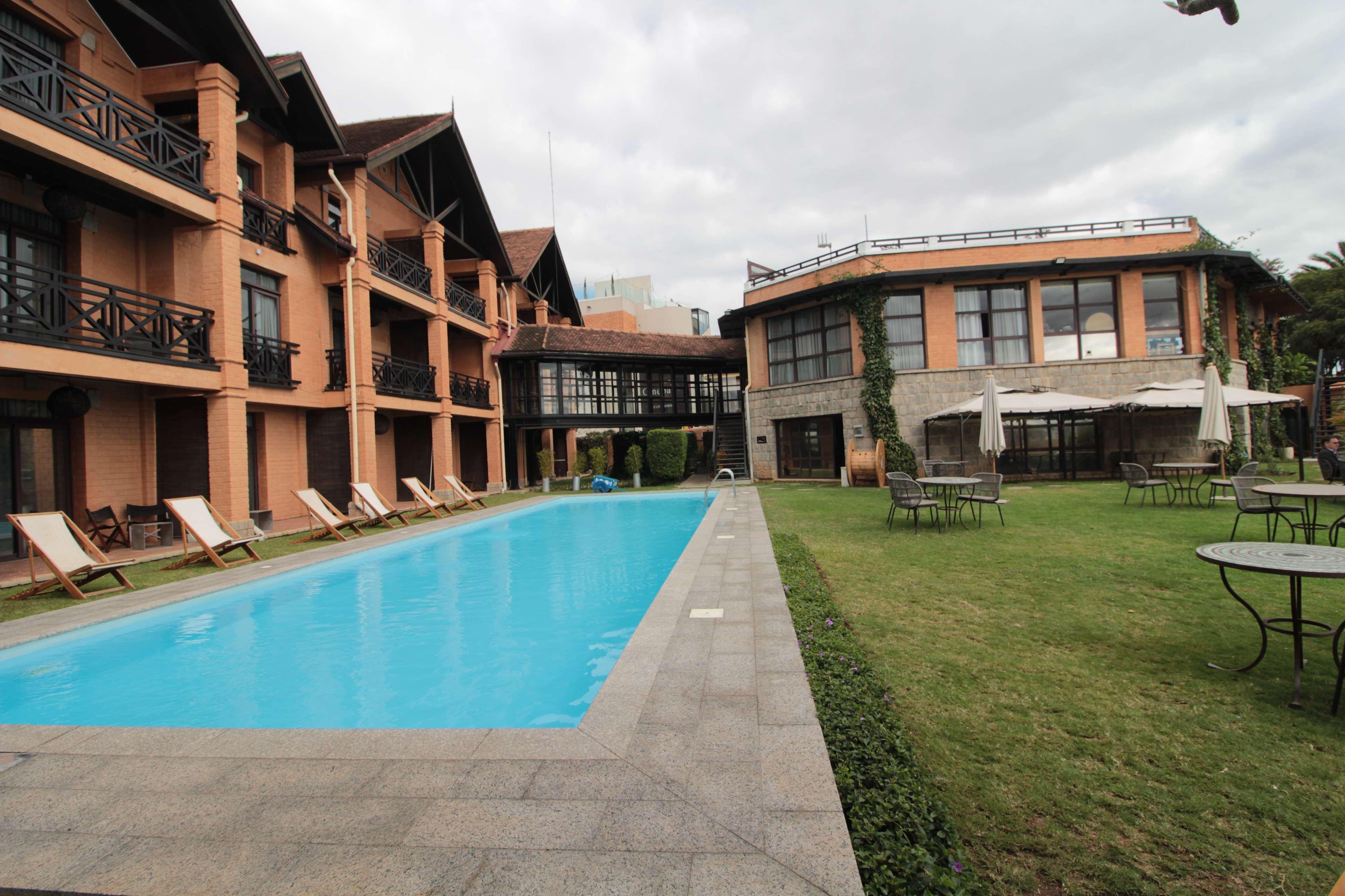 Radisson Blu Hotel Antananarivo Waterfront ภายนอก รูปภาพ