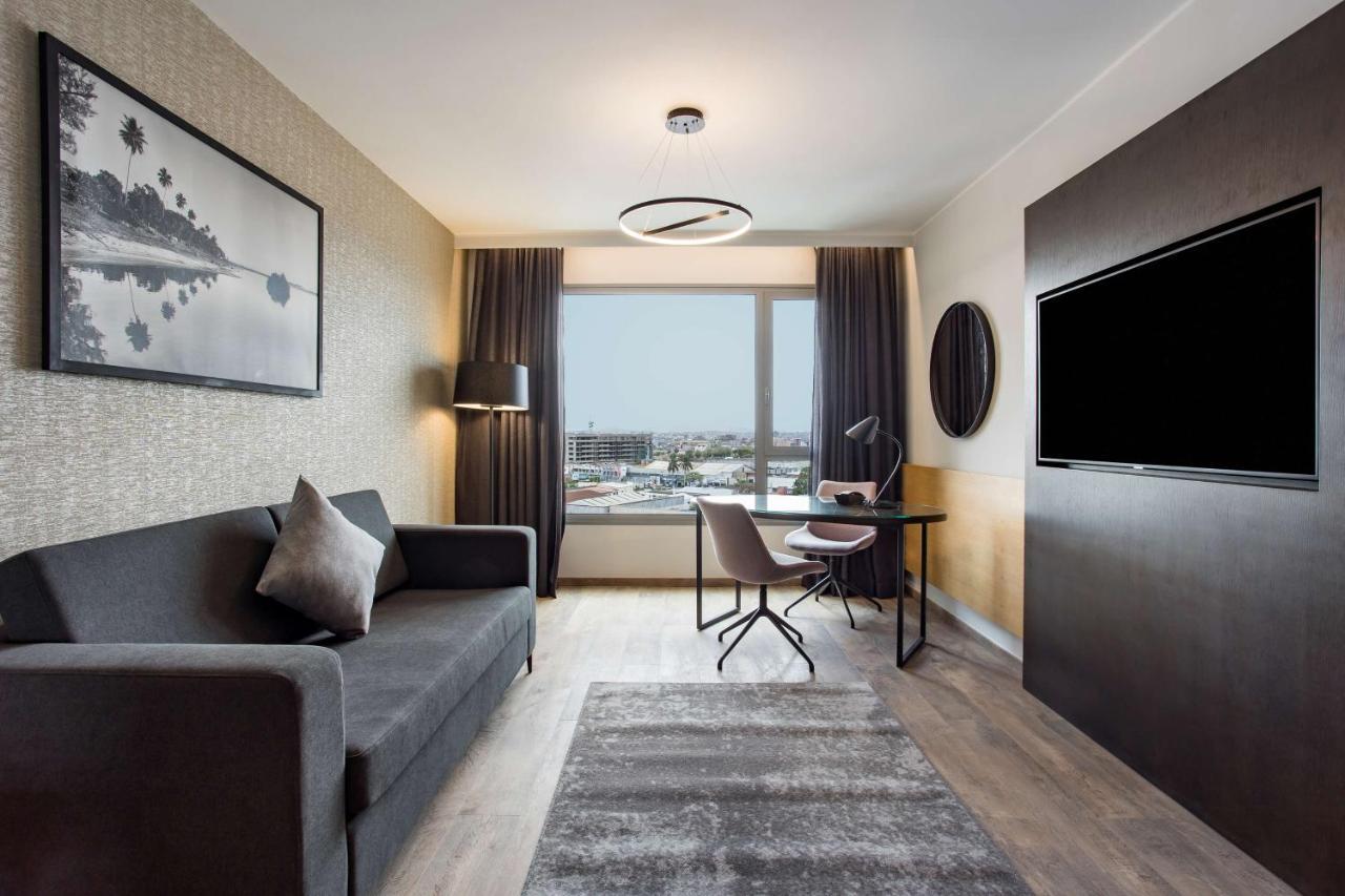 Radisson Blu Hotel Antananarivo Waterfront ภายนอก รูปภาพ