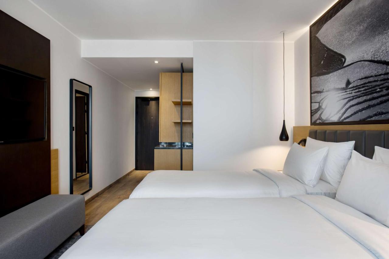 Radisson Blu Hotel Antananarivo Waterfront ภายนอก รูปภาพ
