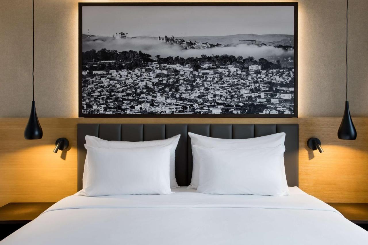Radisson Blu Hotel Antananarivo Waterfront ภายนอก รูปภาพ