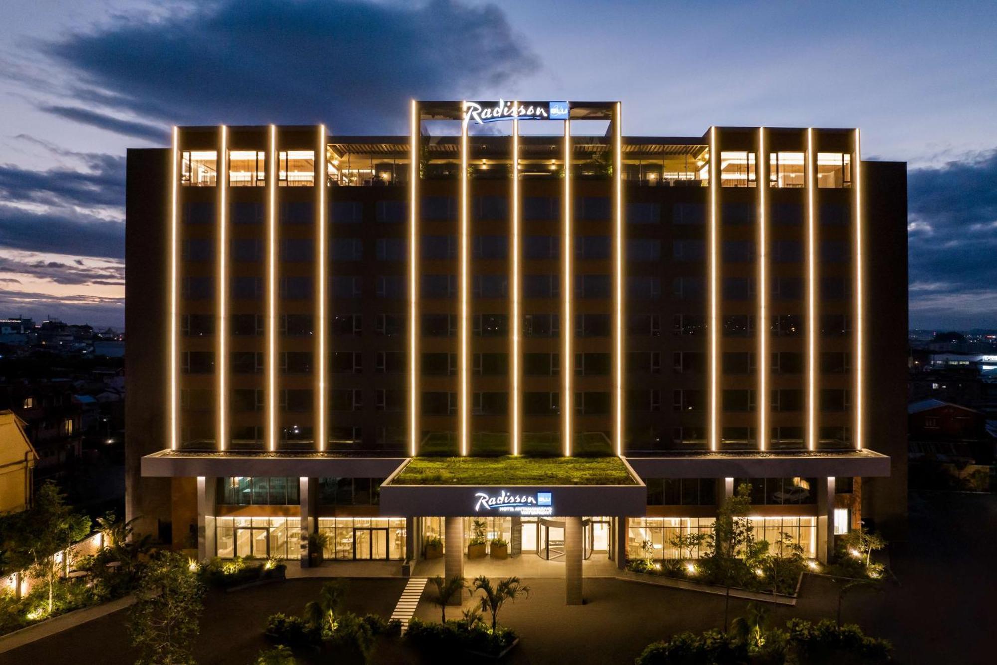 Radisson Blu Hotel Antananarivo Waterfront ภายนอก รูปภาพ